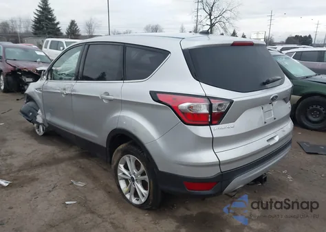 2017 Ford Escape Se z USA, uszkodzony, nr VIN 1FMCU0GD8HUC61838